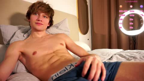 Snapshot of demoninangel chatting on January 2025 01:52:01 AM Dave19 online show from January 2025 01:52:01 AM