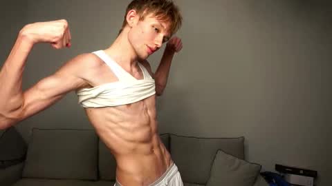 Dave19  online show from September 2025 06:51:02 AM