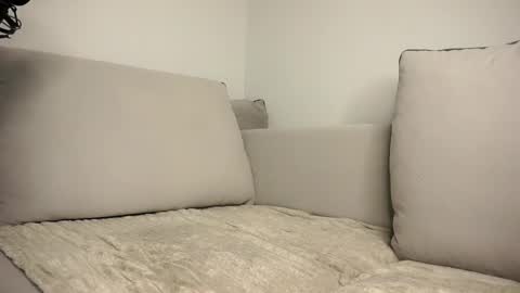 Dave19  online show from November 2025 09:47:01 PM