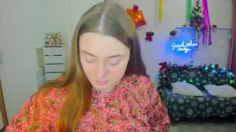 Snapshot of demure_soul chatting on December 2024 04:14:02 AM Sophie online show from December 2024 04:14:02 AM