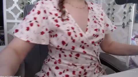 Snapshot of demuredeliah chatting on July 2026 06:48:01 PM Deliah online show from July 2026 06:48:01 PM