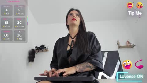 Demy online show from December 2025 12:13:02 PM