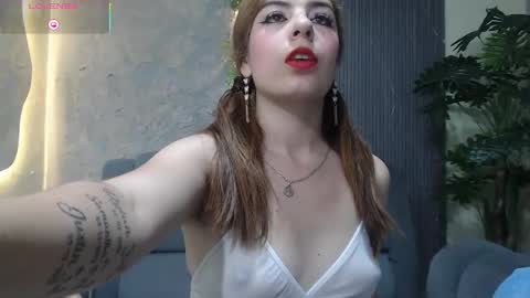 Laura online show from October 2025 12:22:02 PM