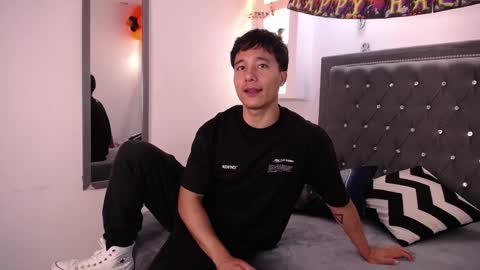 Snapshot of denizer_healer chatting on October 2025 12:52:02 PM DENIZER online show from October 2025 12:52:02 PM