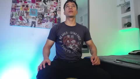 Snapshot of denizer_healer chatting on November 2025 12:49:02 PM DENIZER online show from November 2025 12:49:02 PM