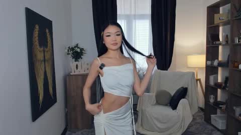 Mikky online show from November 2025 08:37:01 AM