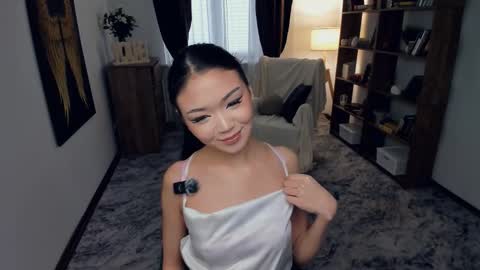 Mikky online show from November 2025 08:11:02 AM