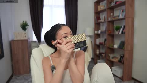 Mikky online show from December 2025 07:56:02 AM