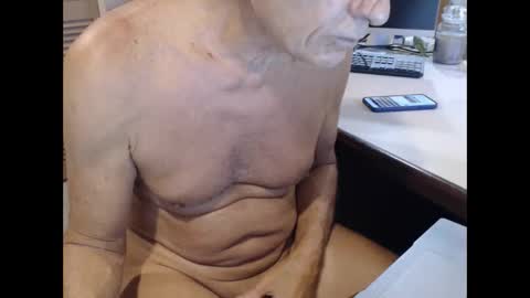 Snapshot of denn_jett chatting on September 2025 02:05:02 PM Den Jet online show from September 2025 02:05:02 PM