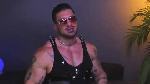 dennis_cox_ online show from November 2025 12:03:02 AM