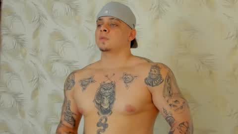 Snapshot of dennis_munera chatting on December 2024 01:22:01 PM dennis munera online show from December 2024 01:22:01 PM