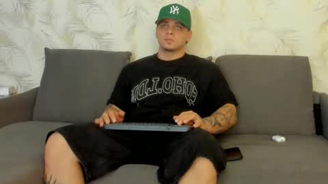 Snapshot of dennis_munera chatting on December 2024 12:38:01 PM dennis munera online show from December 2024 12:38:01 PM