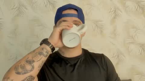 Snapshot of dennis_munera chatting on February 2025 12:42:01 PM dennis munera online show from February 2025 12:42:01 PM