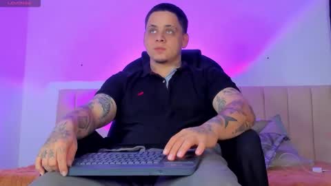 Snapshot of dennis_munera chatting on September 2025 10:49:02 AM dennis munera online show from September 2025 10:49:02 AM