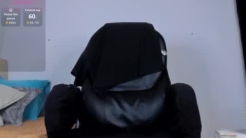 Snapshot of dennis_munera chatting on September 2025 12:32:02 PM dennis munera online show from September 2025 12:32:02 PM