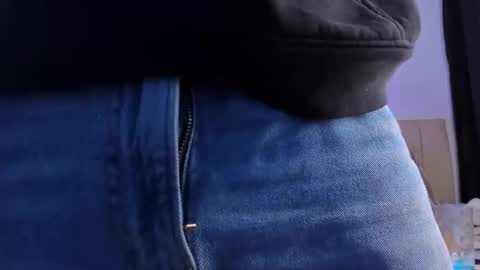 Snapshot of dennis_munera chatting on November 2025 04:23:02 AM dennis munera online show from November 2025 04:23:02 AM