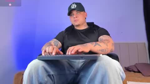 Snapshot of dennis_munera chatting on November 2025 03:39:02 AM dennis munera online show from November 2025 03:39:02 AM