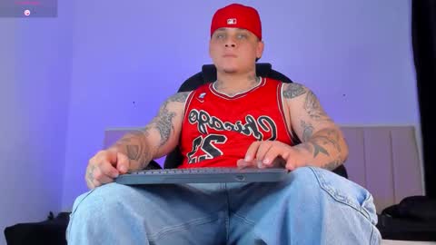 Snapshot of dennis_munera chatting on November 2025 04:48:02 AM dennis munera online show from November 2025 04:48:02 AM