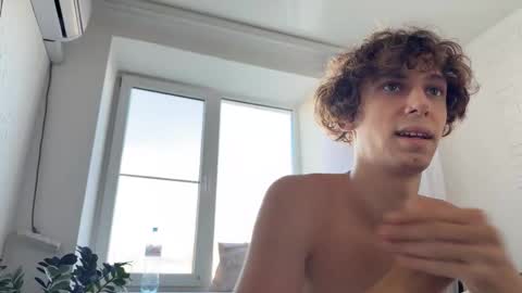 Snapshot of denobluora chatting on October 2025 11:22:01 AM Jasper online show from October 2025 11:22:01 AM