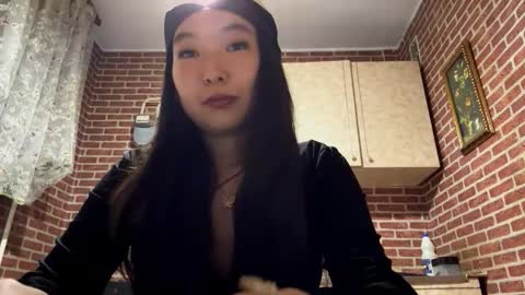 Snapshot of denysebernacchi chatting on September 2025 01:26:02 PM Emma online show from September 2025 01:26:02 PM