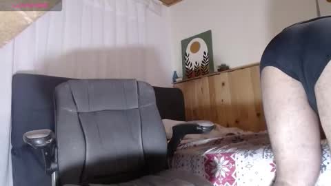 Dereck Mills3 online show from February 2026 02:37:02 AM