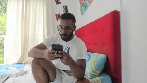 Dereck and Jake online show from June 2026 02:33:01 PM