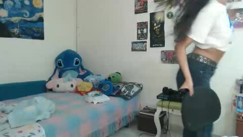 derek_44 online show from February 2026 12:48:02 AM