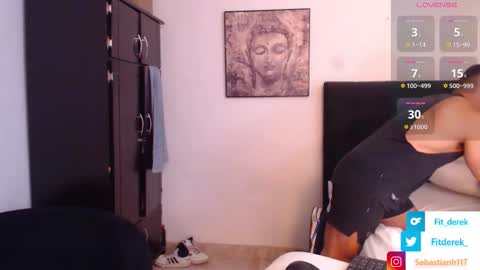 Snapshot of derek_group chatting on December 2025 01:16:02 PM Derek online show from December 2025 01:16:02 PM