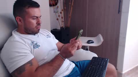 Derek online show from July 2026 04:33:01 PM