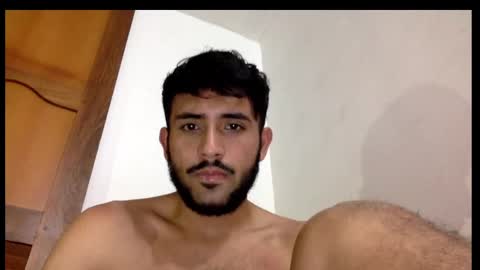 Snapshot of derek_smiith chatting on February 2025 08:25:02 AM Derek smiith online show from February 2025 08:25:02 AM