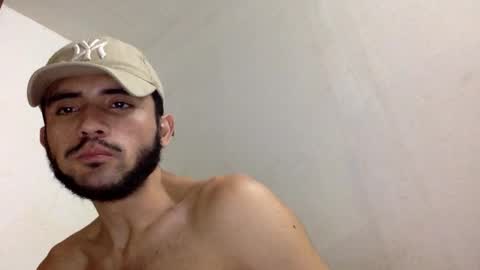 Snapshot of derek_smiith chatting on October 2025 11:30:02 AM Derek smiith online show from October 2025 11:30:02 AM