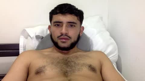 Snapshot of derek_smiith chatting on February 2026 04:41:02 AM Derek smiith online show from February 2026 04:41:02 AM