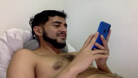 Snapshot of derek_smiith chatting on February 2026 11:59:01 PM Derek smiith online show from February 2026 11:59:01 PM