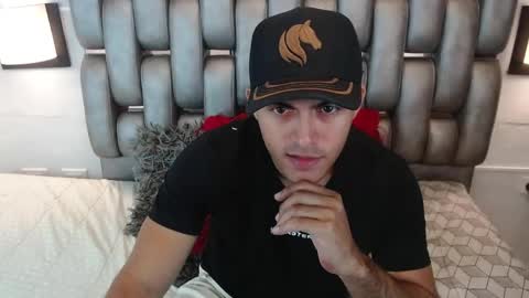 D E R E K online show from April 2026 12:50:02 PM