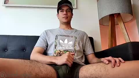 Snapshot of derek_stud_ chatting on March 2025 04:24:02 PM Derek independent model online show from March 2025 04:24:02 PM