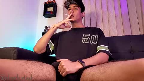 Snapshot of derek_stud_ chatting on October 2025 05:18:01 AM Derek independent model online show from October 2025 05:18:01 AM