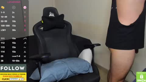 Derekcb online show from April 2026 12:52:02 PM