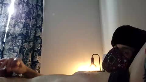 Snapshot of derekf73 chatting on December 2024 06:28:02 PM Derek777 online show from December 2024 06:28:02 PM