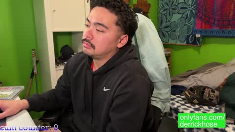 Snapshot of derrick_hose chatting on January 2025 05:13:01 AM Derrick Hose online show from January 2025 05:13:01 AM