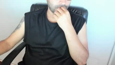 Snapshot of derrik_ chatting on July 2026 11:35:01 AM online show from July 2026 11:35:01 AM