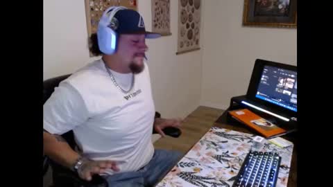 Snapshot of desertadventurer25 chatting on September 2025 04:38:02 AM desertadventurer25 online show from September 2025 04:38:02 AM