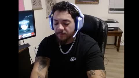 Snapshot of desertadventurer25 chatting on October 2025 02:15:01 AM desertadventurer25 online show from October 2025 02:15:01 AM