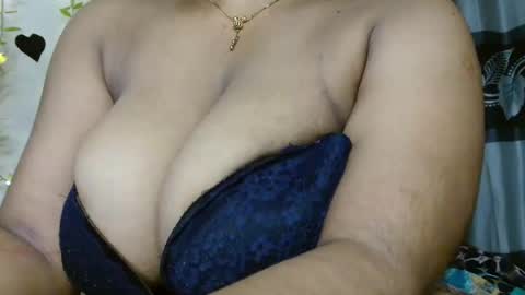 Snapshot of desi_girl_jebin chatting on September 2025 03:01:02 PM Jebin online show from September 2025 03:01:02 PM