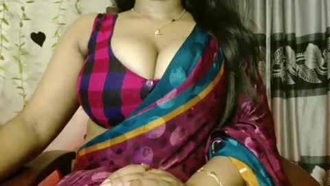 Snapshot of desi_girl_jebin chatting on October 2025 04:30:01 PM Jebin online show from October 2025 04:30:01 PM