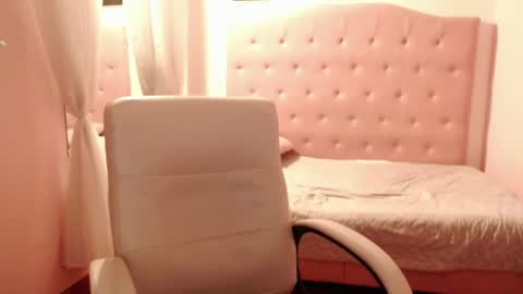 Snapshot of designturbate chatting on December 2024 10:17:02 PM Designturbate online show from December 2024 10:17:02 PM