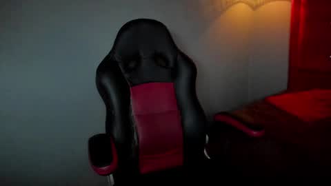 Snapshot of designturbate chatting on January 2025 08:45:01 PM Designturbate online show from January 2025 08:45:01 PM