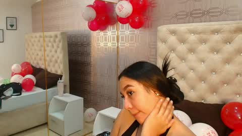 Sara Desire online show from February 2025 12:48:01 PM