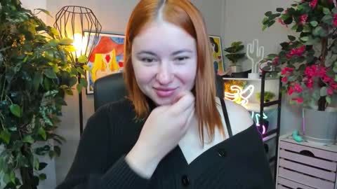 LAYLA online show from September 2025 06:28:02 AM