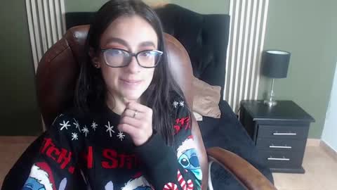 Snapshot of desiring__angel chatting on December 2024 09:07:02 AM Desiring Angel online show from December 2024 09:07:02 AM