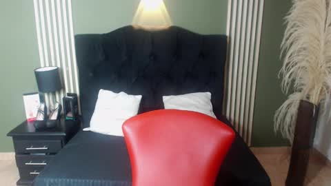 Snapshot of desiring__angel chatting on January 2025 08:51:02 AM Desiring Angel online show from January 2025 08:51:02 AM